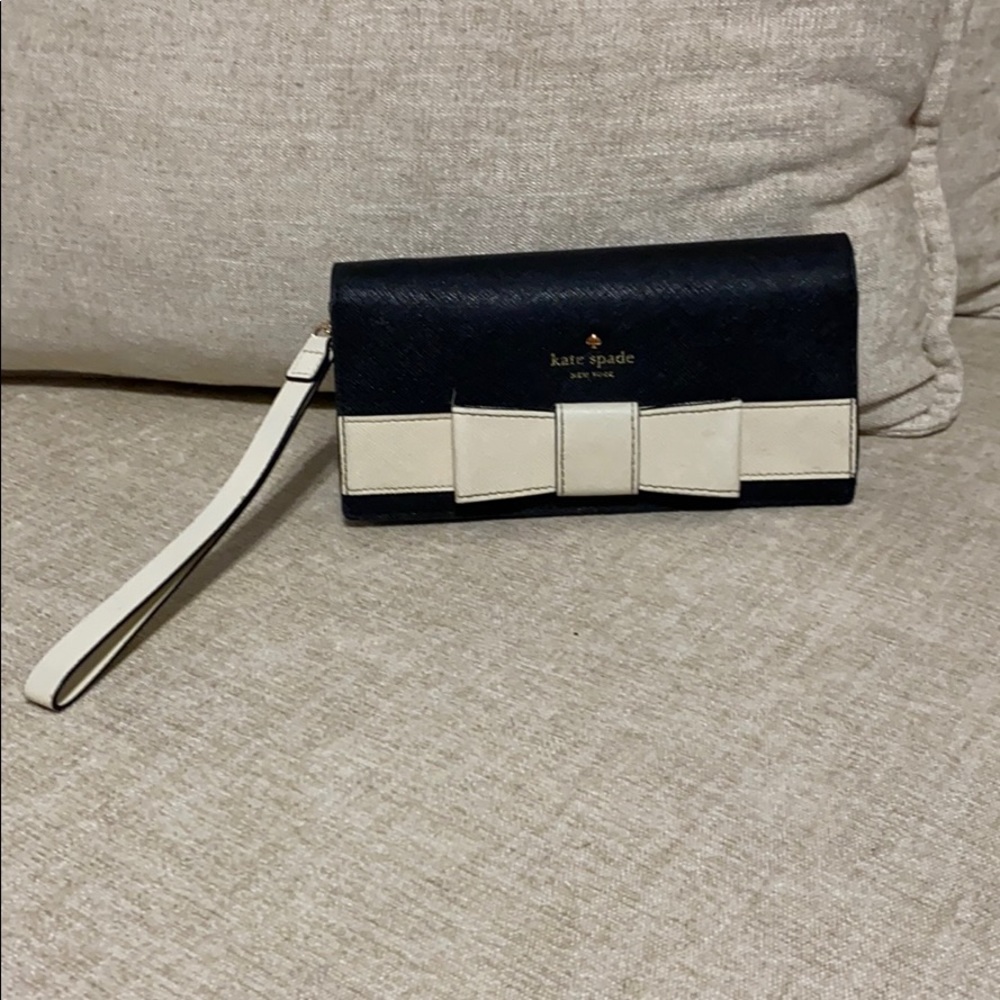 Kate Spade Wallet with wristlet